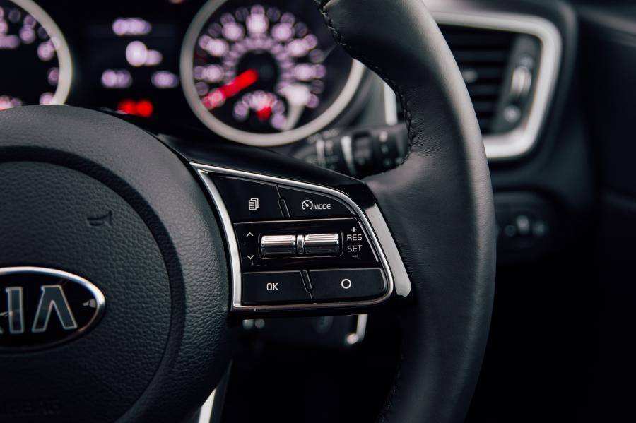 Детали интерьера Kia XCeed 1.0 T-GDi 2019 года  (UK) (фото 72 из 91)